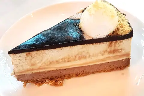 Artisan Chocolaterie-Best cakes in town photo 1